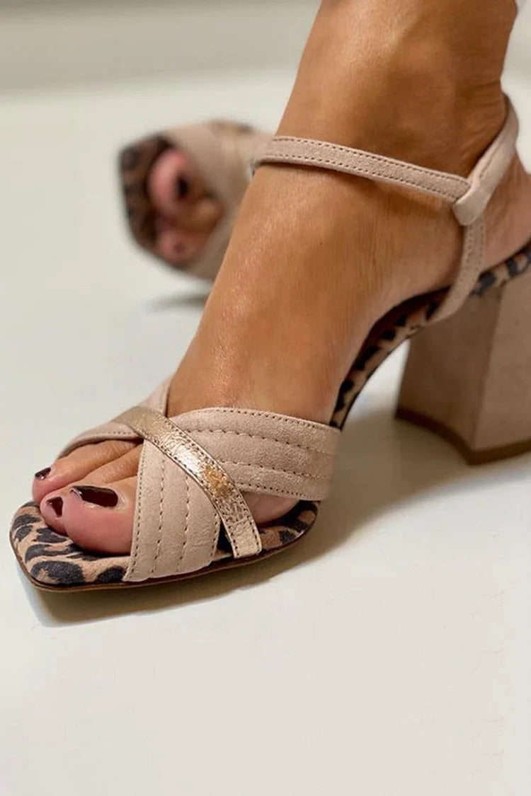 Lorrie | Cross-Band Absatzsandalen