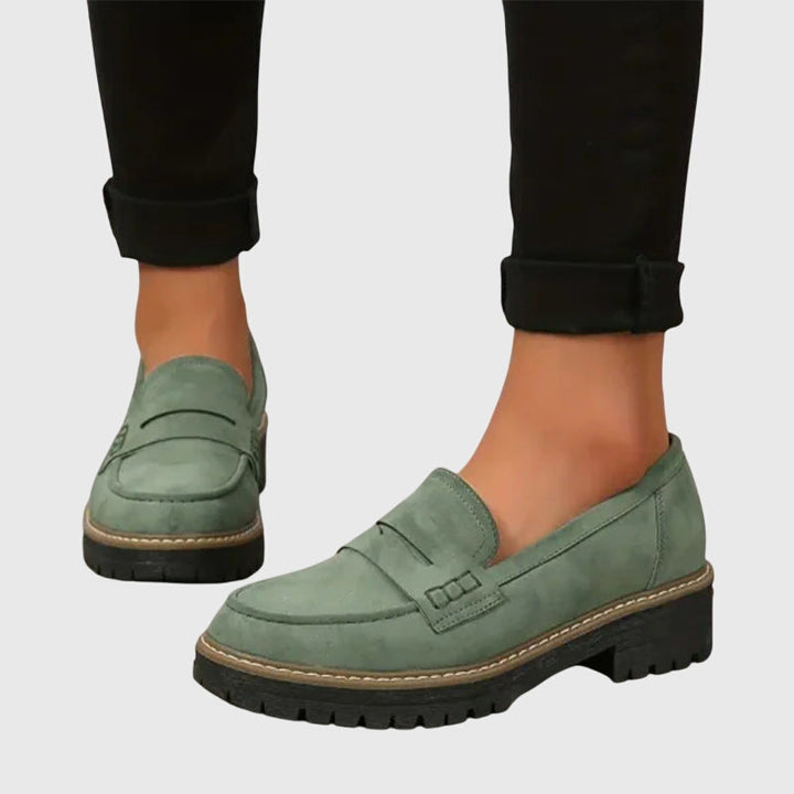 Destiny™ | Zeitlose Wildleder Slipper