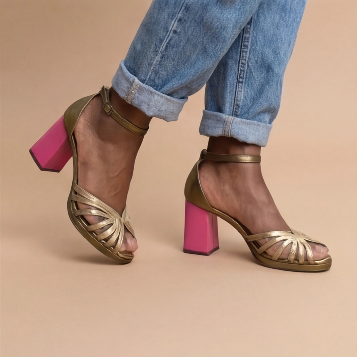 Noelyrah | Gold Blockabsatz