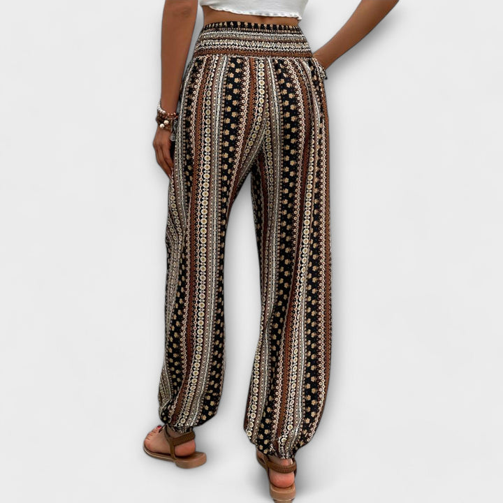 Scarlett - Hose mit ethnischem Grafikdesign