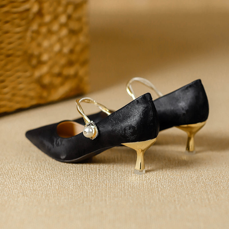 Erika | Elegante Pumps mit Perlendetail
