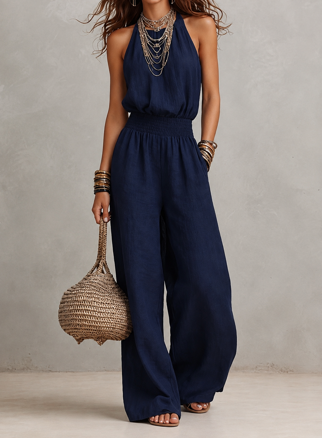 VALERIA | Halterneck Jumpsuit mit weitem Bein