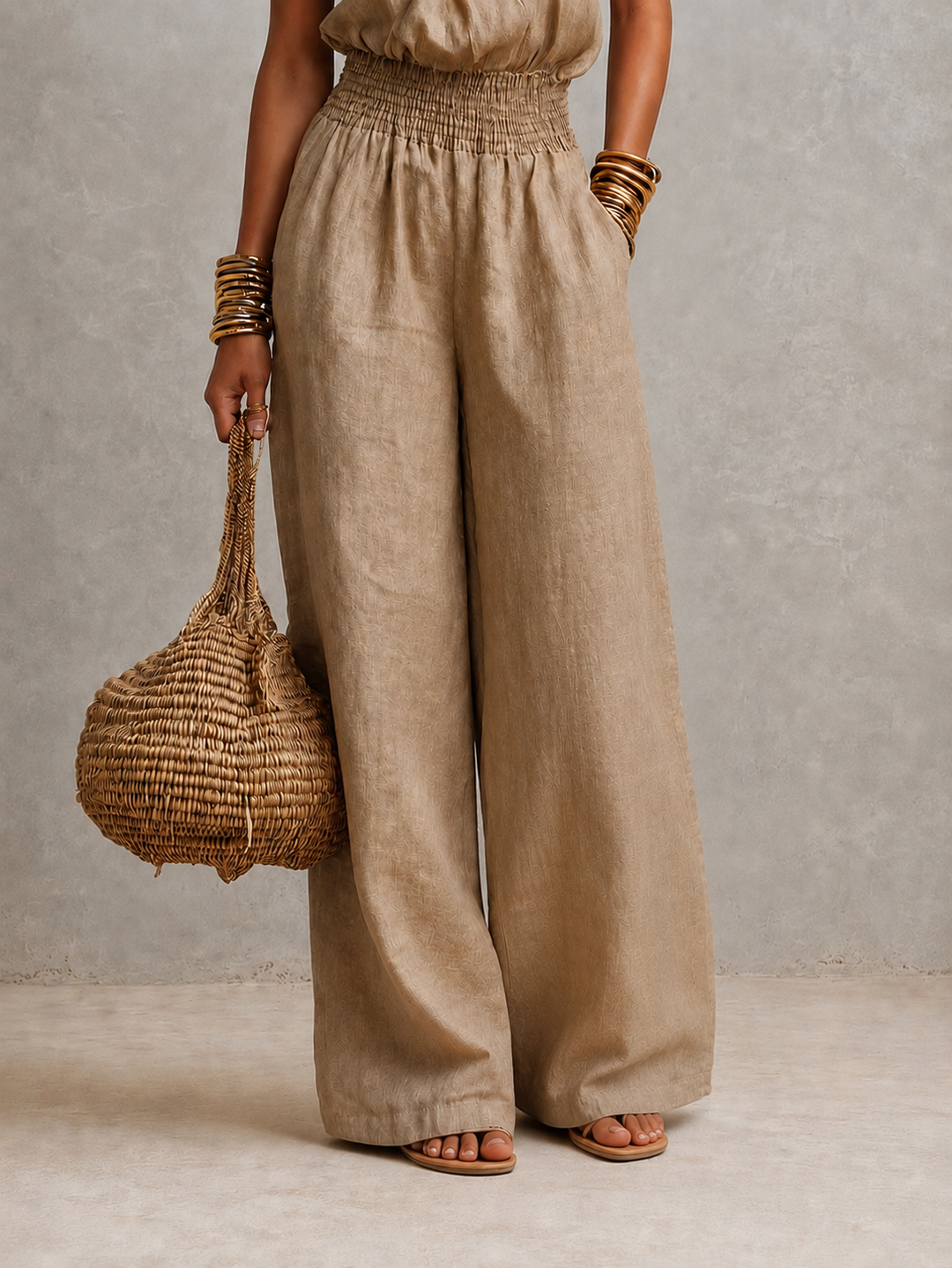VALERIA | Halterneck Jumpsuit mit weitem Bein