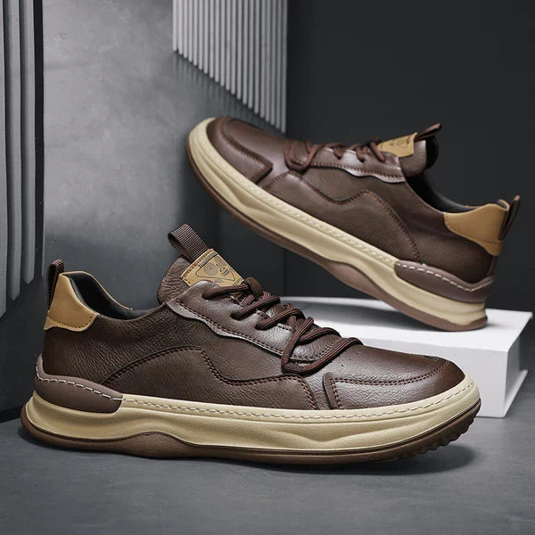 Hochsohlige Lederschuhe