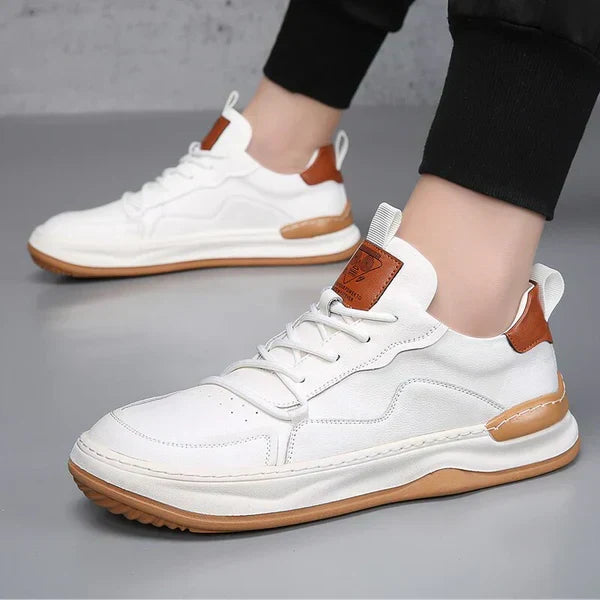 Hochsohlige Lederschuhe