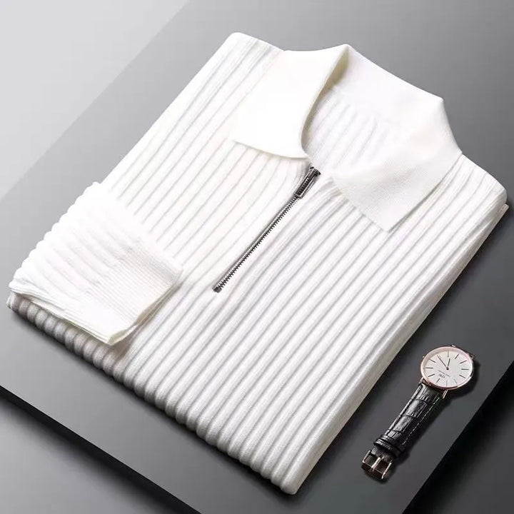 Eleganter Pullover mit Streifenmuster und Reißverschluss