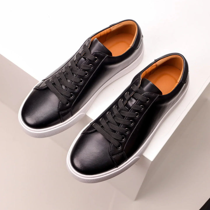 Turnschuhe aus echtem Leder