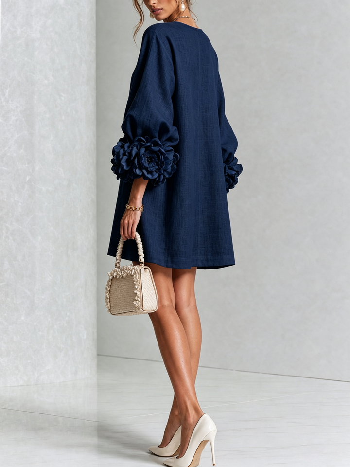 Florales Hemdblusenkleid mit auffälligen floralen Manschetten