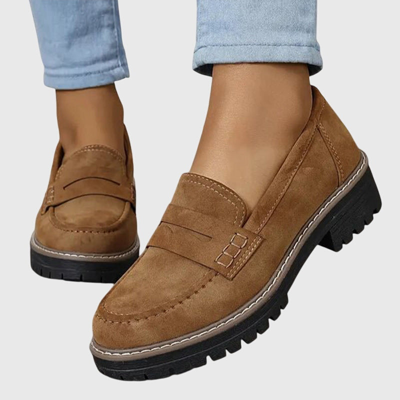 Destiny™ | Zeitlose Wildleder Slipper